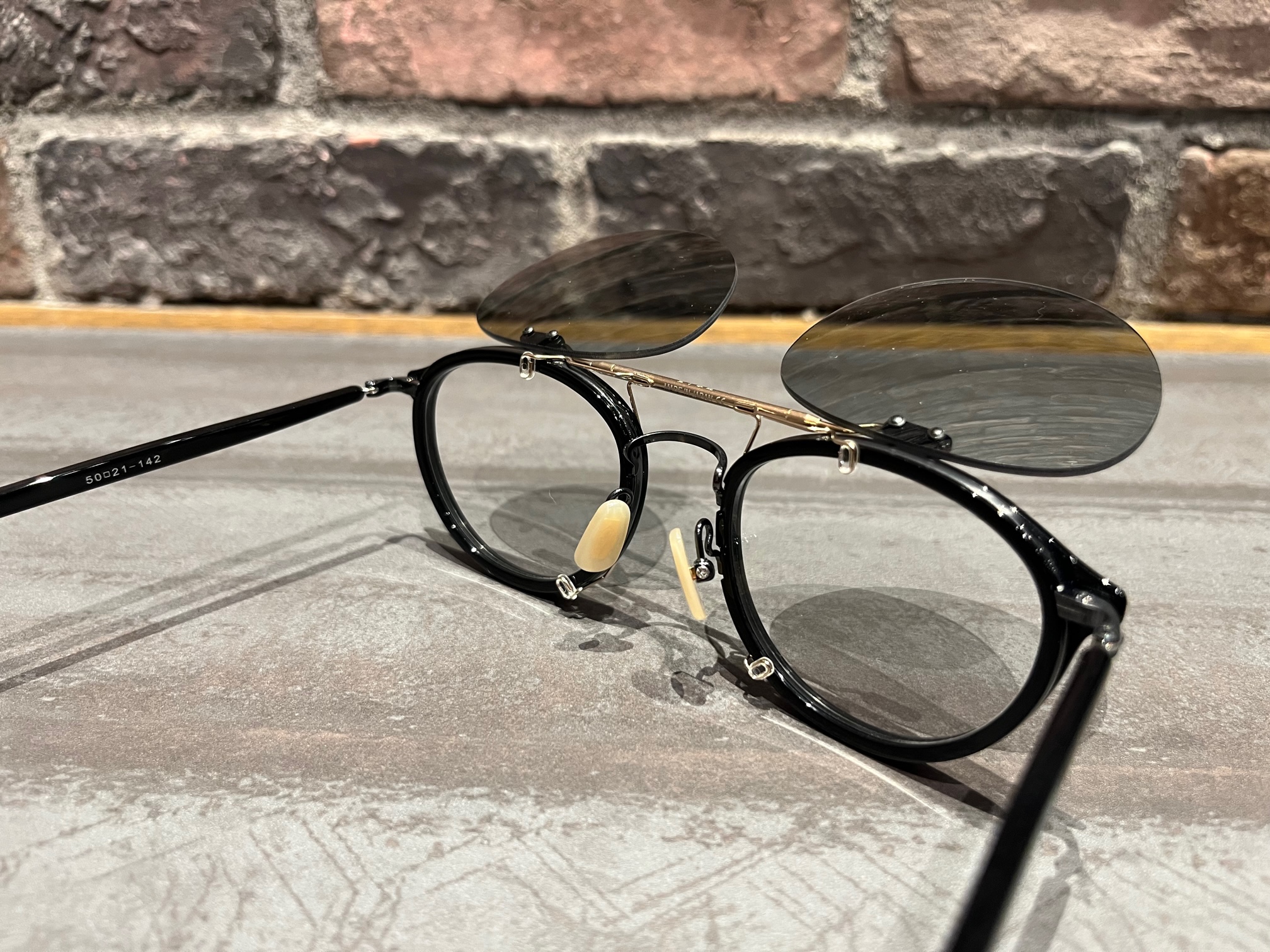 金子眼鏡 新作クリップサングラス付フレーム：ショップニュース 