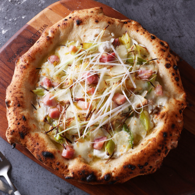 深谷ねぎとパンチェッタのピッツァ